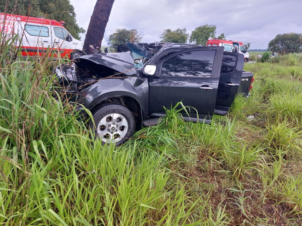 Passageira De Caminhonete Fica Gravemente Ferida Em Acidente Na Rodovia