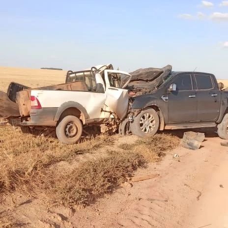 Motorista morre após veículos baterem de frente na LMG-664 | Patos Agora - A notícia no seu tempo - https://patosagora.net