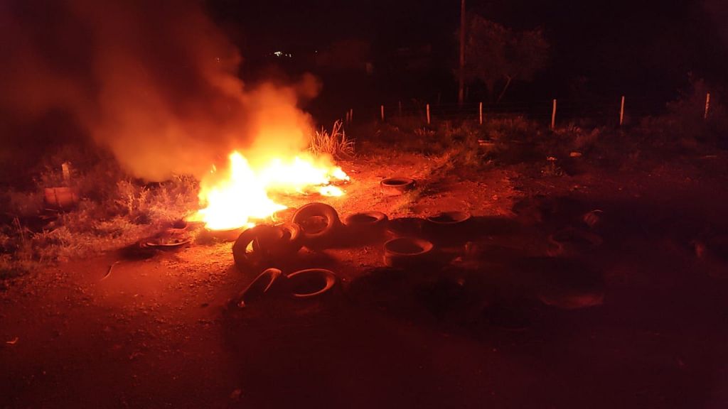 Terceiro incêndio no ano é registrado em depósito de pneus no Bairro Distrito Industrial II  | Patos Agora - A notícia no seu tempo - https://patosagora.net