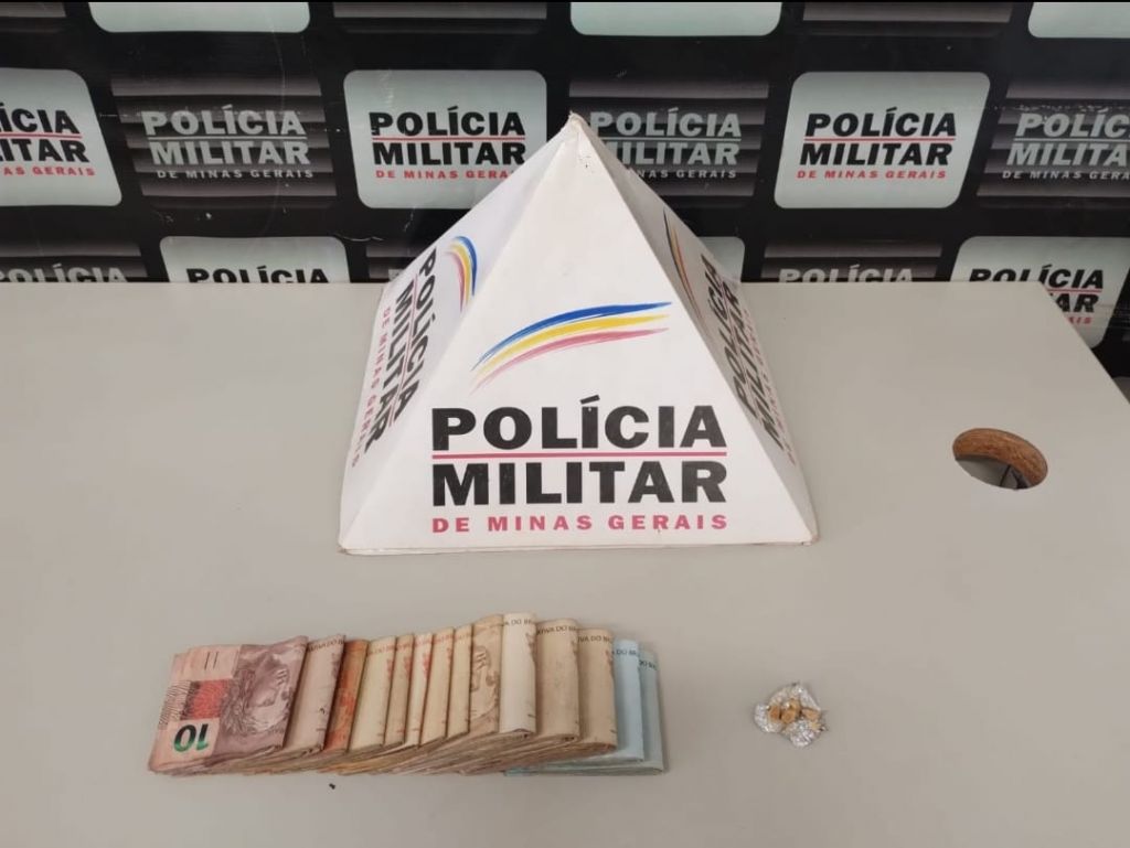PM realiza operação em combate ao tráfico de drogas em Abadia dos Dourados | Patos Agora - A notícia no seu tempo - https://patosagora.net