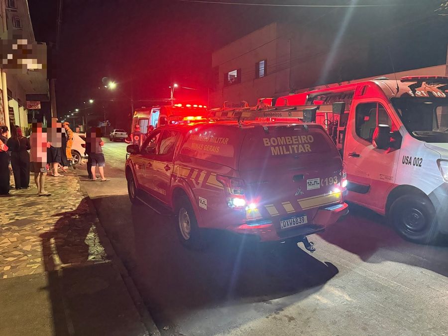 Condutor fica ferido ao colidir veículo contra fachada de supermercado | Patos Agora - A notícia no seu tempo - https://patosagora.net