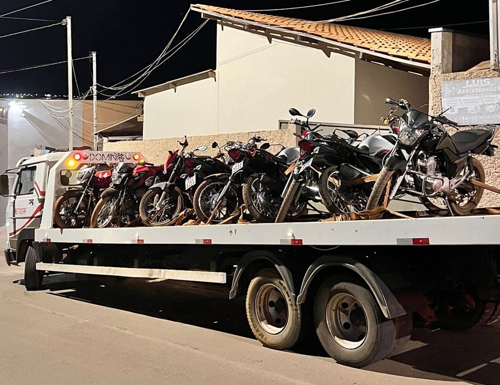 Operação Tranquilidade Urbana: PM de São Gotardo prende cinco motociclistas e realiza mais de 40 autuações | Patos Agora - A notícia no seu tempo - https://patosagora.net