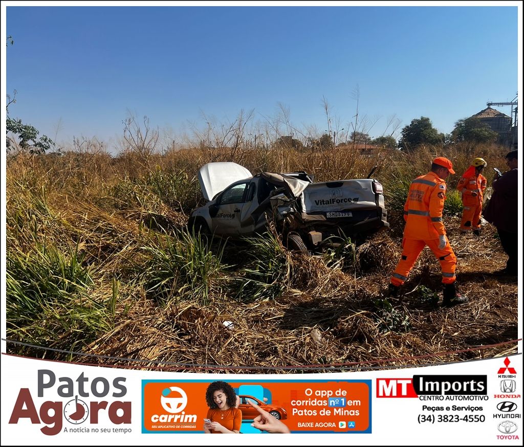 Acidente na BR-365 envolve carreta e caminhonete | Patos Agora - A notícia no seu tempo - https://patosagora.net