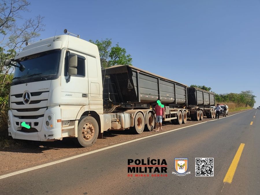 Colisão entre caminhão e carreta deixa um ferido na rodovia MG-190 | Patos Agora - A notícia no seu tempo - https://patosagora.net