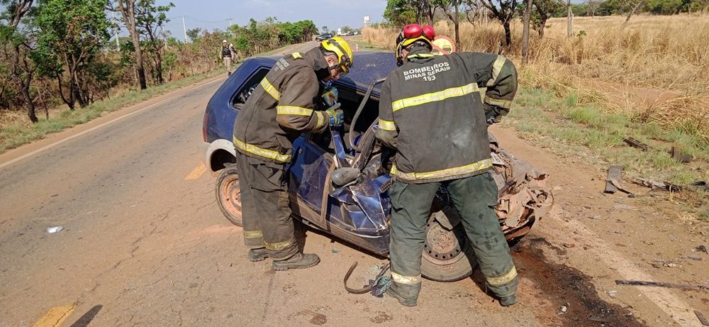 Ultrapassagem indevida provoca acidente com duas mortes na BR-352 | Patos Agora - A notícia no seu tempo - https://patosagora.net