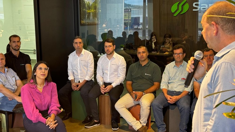 Empresa holandesa promoveu painel de conexões em Patos de Minas | Patos Agora - A notícia no seu tempo - https://patosagora.net