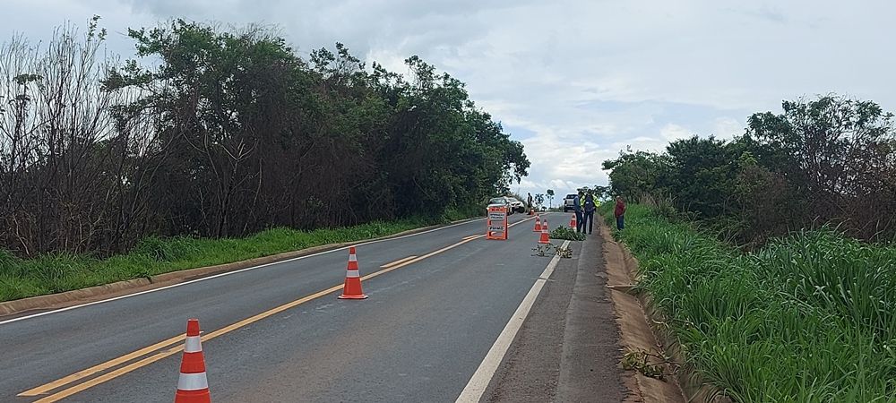 Chuvas causam deslocamento na faixa da MG-190 e obras emergenciais são iniciadas | Patos Agora - A notícia no seu tempo - https://patosagora.net