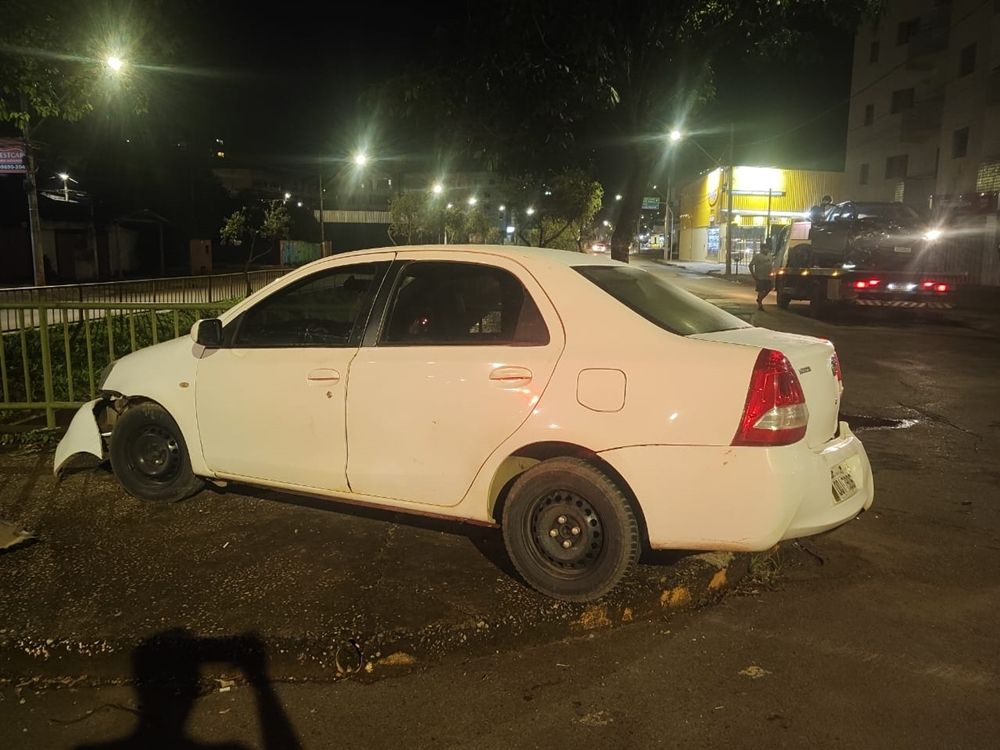 Condutor com sintomas de embriaguez é preso após colidir em veículo na Av. Fátima Porto | Patos Agora - A notícia no seu tempo - https://patosagora.net