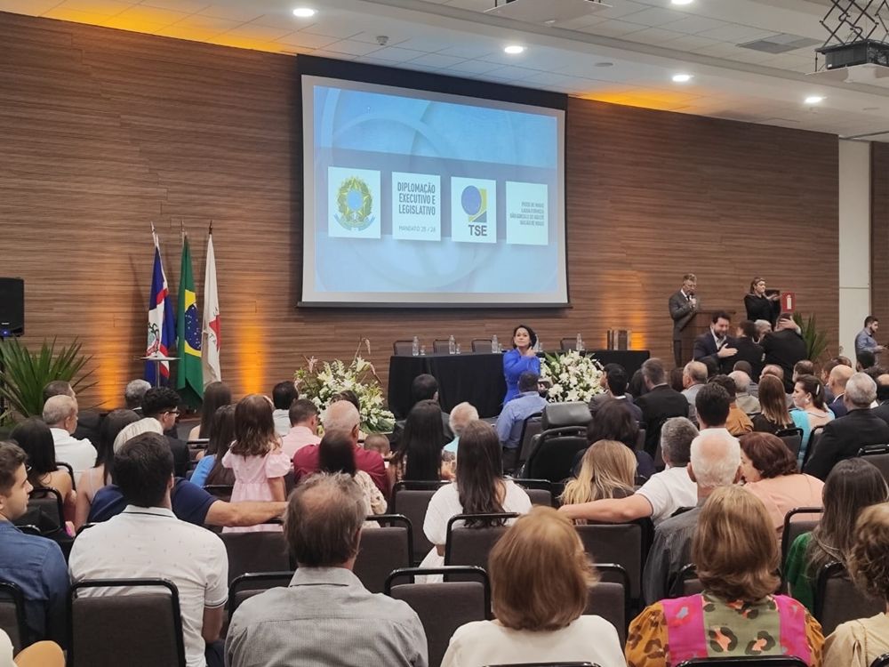 Centro de Convenções do Unipam recebe cerimônia de diplomação dos eleitos na Comarca de Patos de Minas | Patos Agora - A notícia no seu tempo - https://patosagora.net