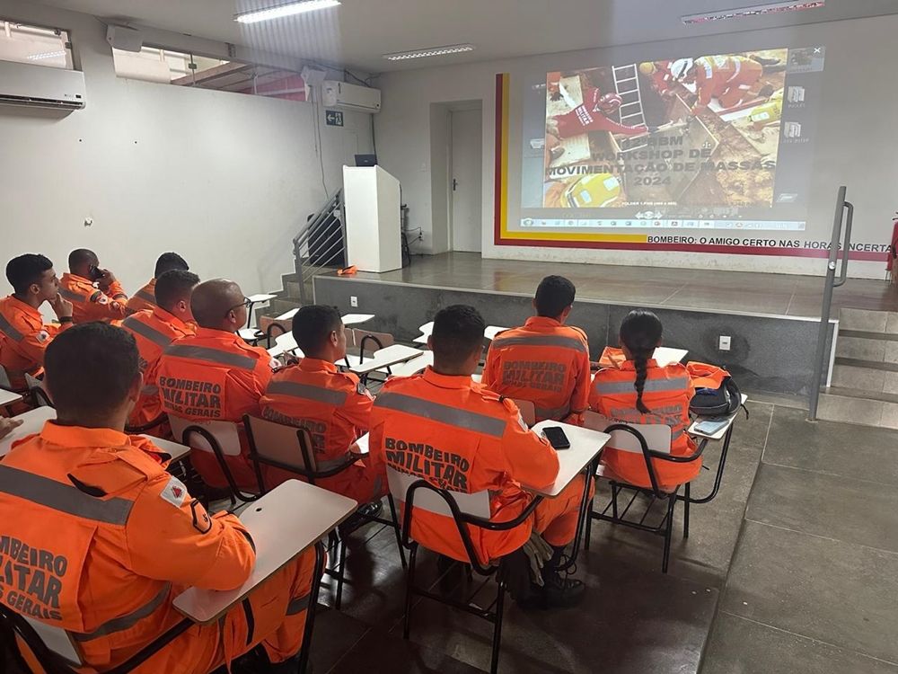 Bombeiros realizam treinamento para enfrentar deslizamentos e águas rápidas | Patos Agora - A notícia no seu tempo - https://patosagora.net