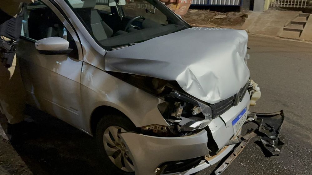 Colisão deixa pessoas feridas no Bairro Nossa Senhora das Graças; uma das vítimas ficou em estado grave | Patos Agora - A notícia no seu tempo - https://patosagora.net