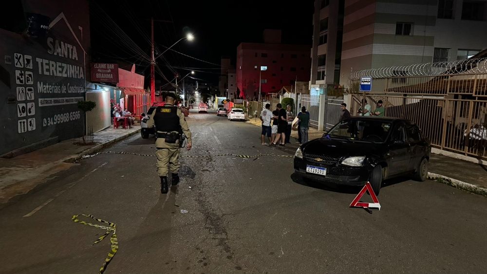 Colisão deixa pessoas feridas no Bairro Nossa Senhora das Graças; uma das vítimas ficou em estado grave | Patos Agora - A notícia no seu tempo - https://patosagora.net