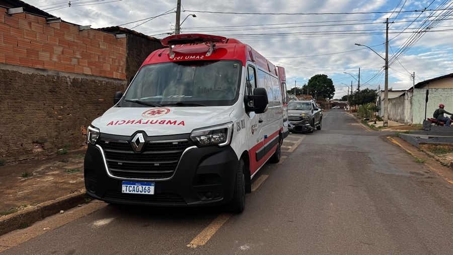 Motociclista fica ferido após avançar parada obrigatória e colidir contra picape | Patos Agora - A notícia no seu tempo - https://patosagora.net