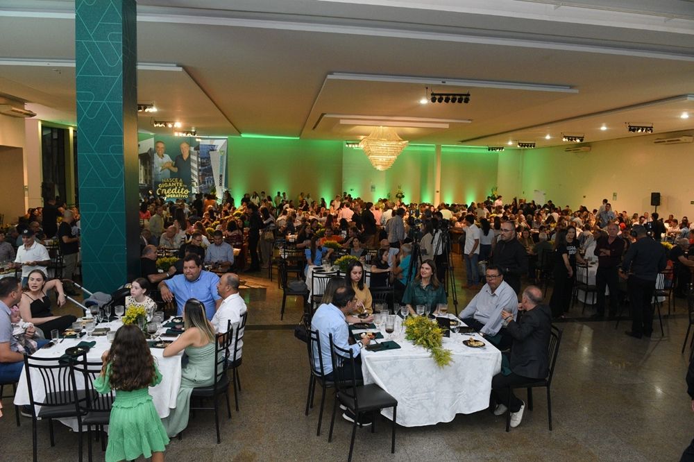 Nasce uma gigante do cooperativismo: união de forças forma uma das maiores cooperativas do Brasil | Patos Agora - A notícia no seu tempo - https://patosagora.net