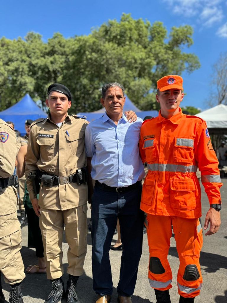 Futuros soldados da PM recebem cobertura em solenidade emocionante na 10ª RPM de Patos de Minas | Patos Agora - A notícia no seu tempo - https://patosagora.net