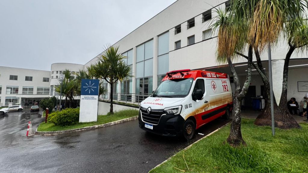 Ônibus tomba e deixa vítimas fatais e de ferimentos na BR-365 | Patos Agora - A notícia no seu tempo - https://patosagora.net