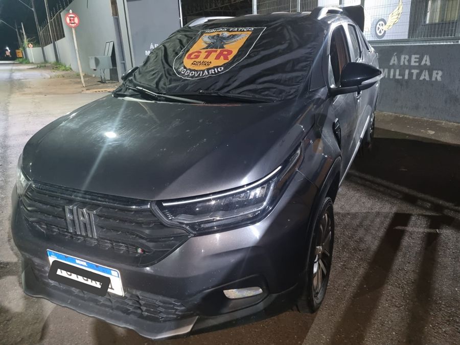 Polícia Militar Rodoviária recupera carro clonado e resgata aves silvestres em condições de maus-tratos na MGC-354 | Patos Agora - A notícia no seu tempo - https://patosagora.net