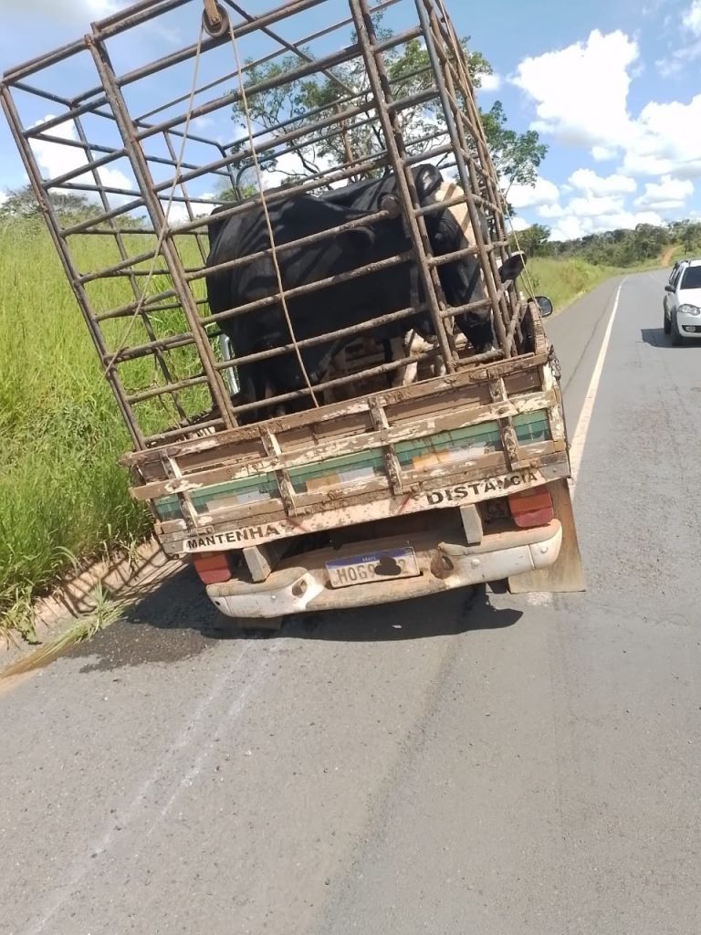Roda de caminhonete se solta e causa engavetamento com vítima grave na BR-354 | Patos Agora - A notícia no seu tempo - https://patosagora.net