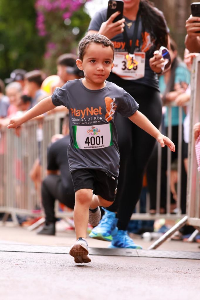 Filho de militares, Miguel, de apenas 3 anos, conquista sua primeira corrida de rua | Patos Agora - A notícia no seu tempo - https://patosagora.net