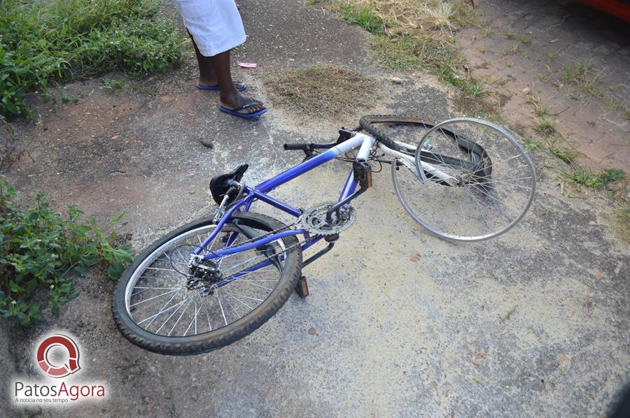 Mulher fica ferida após bicicleta perder freio na Rua Paraíba  | Patos Agora - A notícia no seu tempo - https://patosagora.net