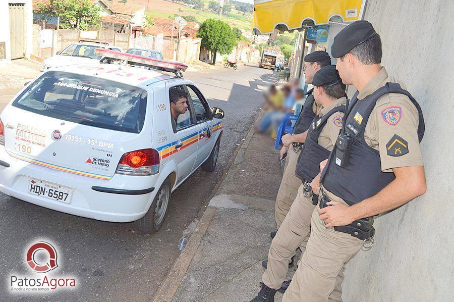 Policiais ouvem disparo e suspeito é preso com bereta após ameaçar a mulher | Patos Agora - A notícia no seu tempo - https://patosagora.net