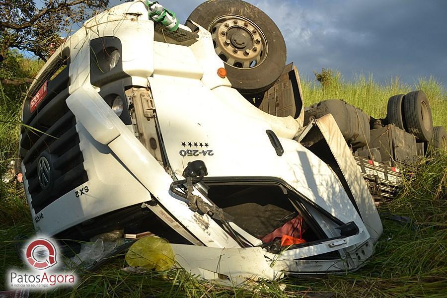 Motorista morre após rodar na pista e cair em ribanceira na BR-365 próximo | Patos Agora - A notícia no seu tempo - https://patosagora.net