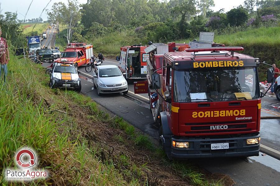 Grave acidente deixa mortos e feridos na BR-354 próximo do Aguinaldo das Pamonhas | Patos Agora - A notícia no seu tempo - https://patosagora.net