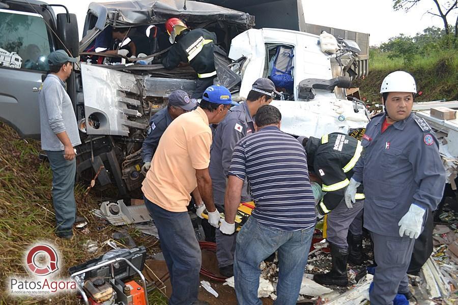 Grave acidente deixa mortos e feridos na BR-354 próximo do Aguinaldo das Pamonhas | Patos Agora - A notícia no seu tempo - https://patosagora.net