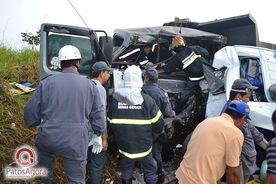 Grave acidente deixa mortos e feridos na BR-354 próximo do Aguinaldo das Pamonhas | Patos Agora - A notícia no seu tempo - https://patosagora.net