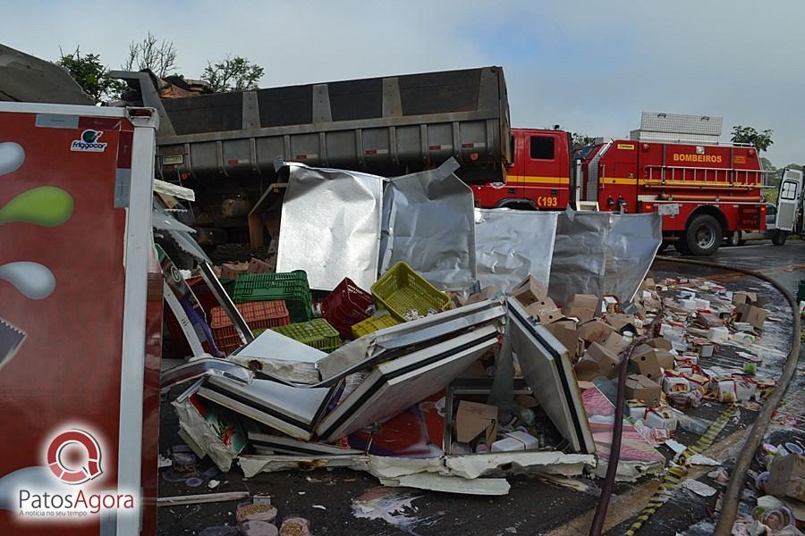 Grave acidente deixa mortos e feridos na BR-354 próximo do Aguinaldo das Pamonhas | Patos Agora - A notícia no seu tempo - https://patosagora.net