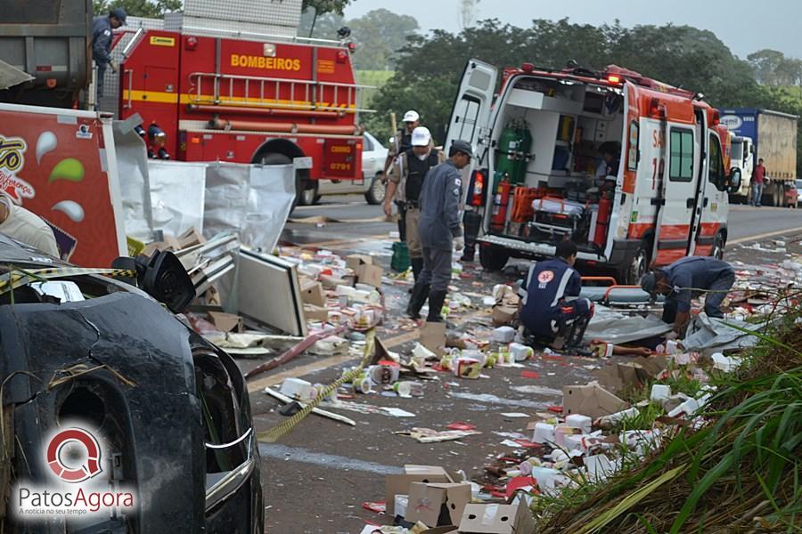 Grave acidente deixa mortos e feridos na BR-354 próximo do Aguinaldo das Pamonhas | Patos Agora - A notícia no seu tempo - https://patosagora.net