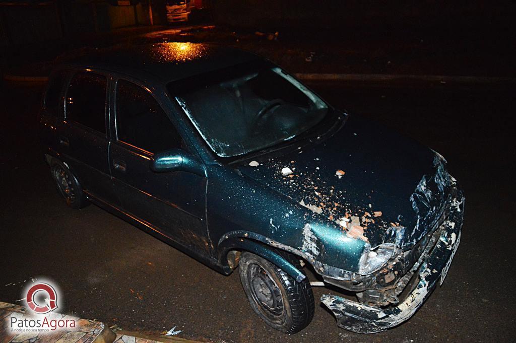 Motorista com sintomas de embriaguez bate carro em muro no Bairro Belvedere | Patos Agora - A notícia no seu tempo - https://patosagora.net