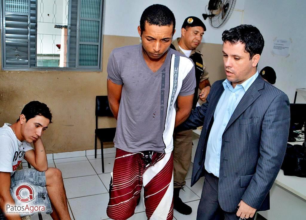 Dois jovens foram presos após levarem mais de R$5.000,00 em assalto | Patos Agora - A notícia no seu tempo - https://patosagora.net
