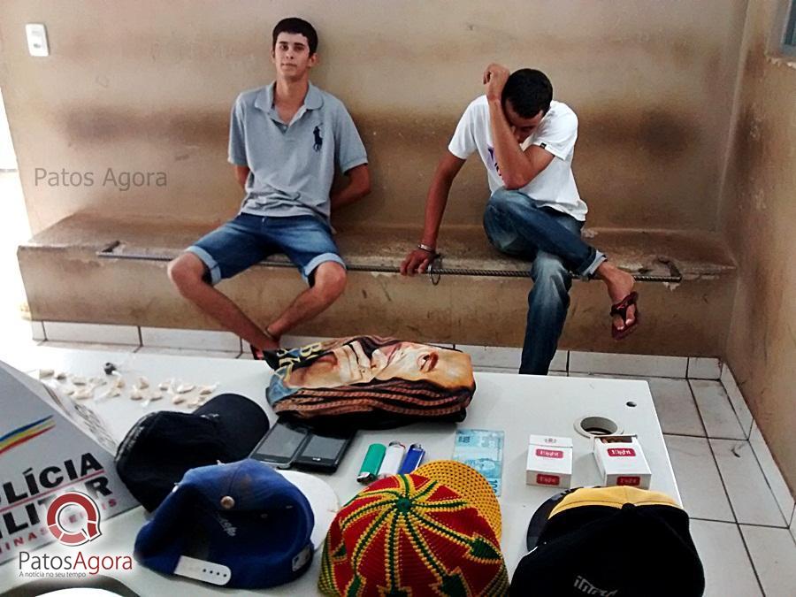 Quatro são presos dentro próximo de córrego com drogas após denúncia anônima | Patos Agora - A notícia no seu tempo - https://patosagora.net