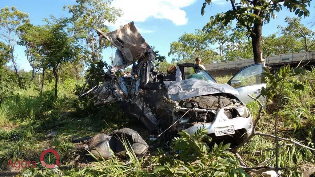 Acidente tira vida de duas pessoas de Carmo do Paranaíba na BR-040 próximo de Paracatu | Patos Agora - A notícia no seu tempo - https://patosagora.net