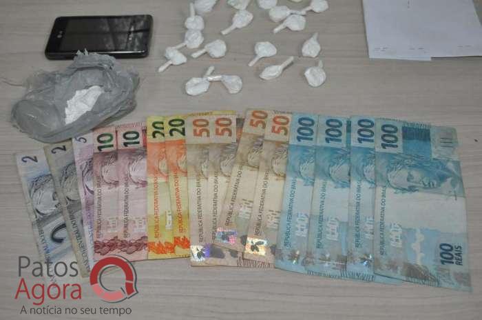 Polícia Civil prende homem com vários papelotes de cocaína. | Patos Agora - A notícia no seu tempo - https://patosagora.net