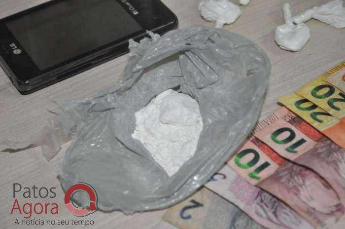 Polícia Civil prende homem com vários papelotes de cocaína. | Patos Agora - A notícia no seu tempo - https://patosagora.net