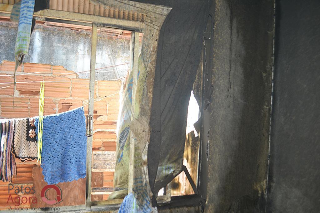 Moradora pede ajuda a população de móveis e roupas após o filho ter colocado fogo em uma cama | Patos Agora - A notícia no seu tempo - https://patosagora.net