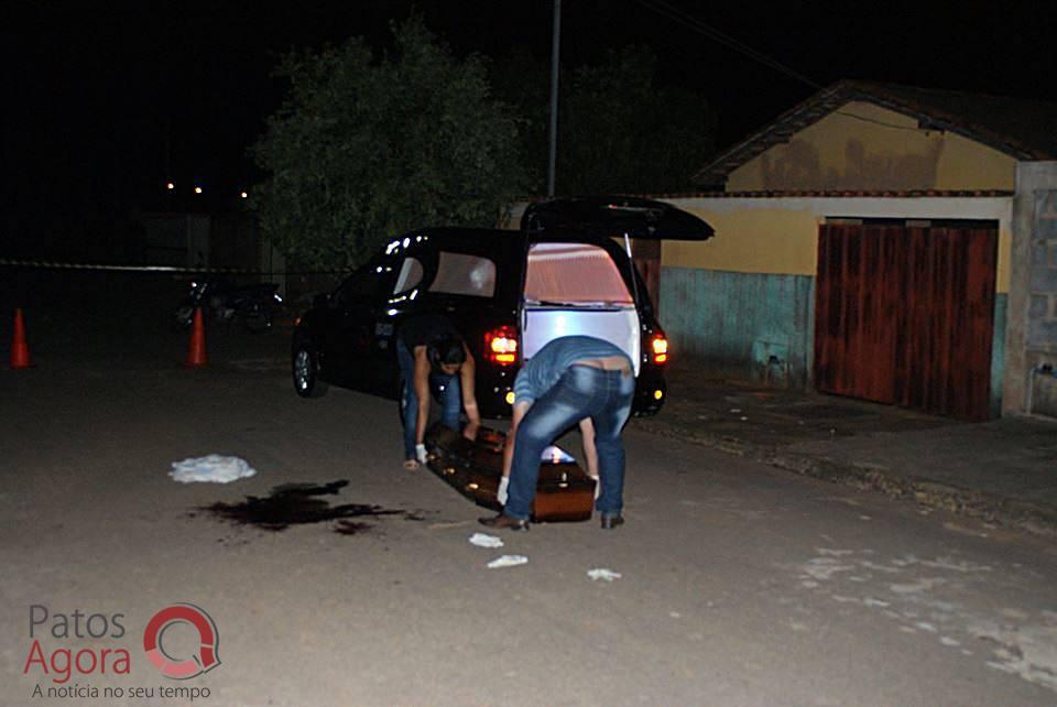 Mulher é morta com golpe de facão por causa de beijo em Carmo do Paranaíba | Patos Agora - A notícia no seu tempo - https://patosagora.net