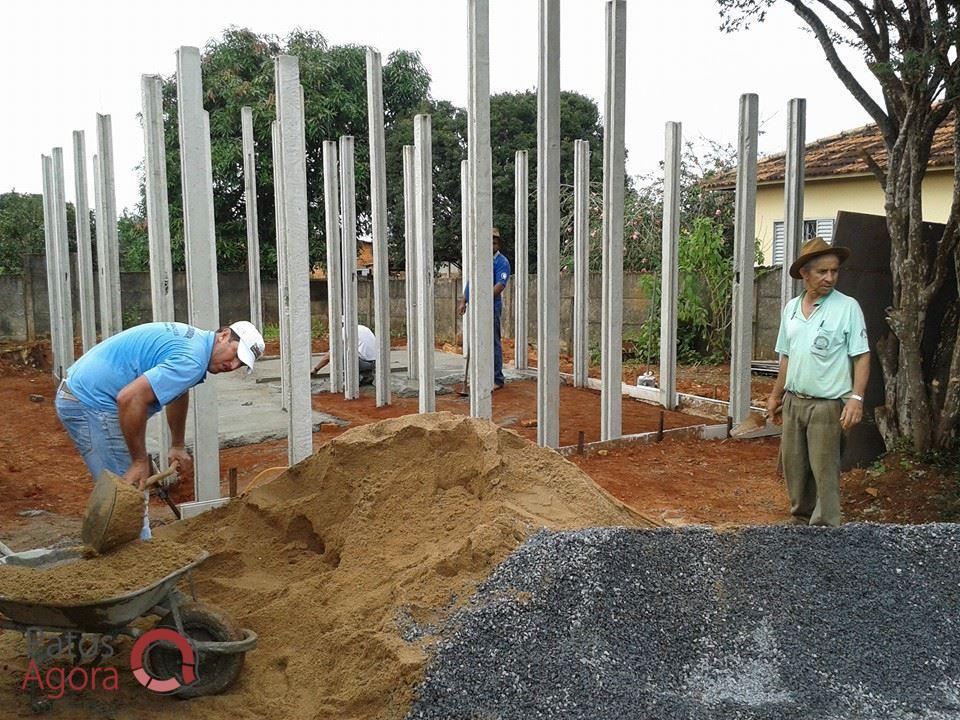 A casa do Sr. Vardão em Lagoa Formosa começa a ser construída | Patos Agora - A notícia no seu tempo - https://patosagora.net