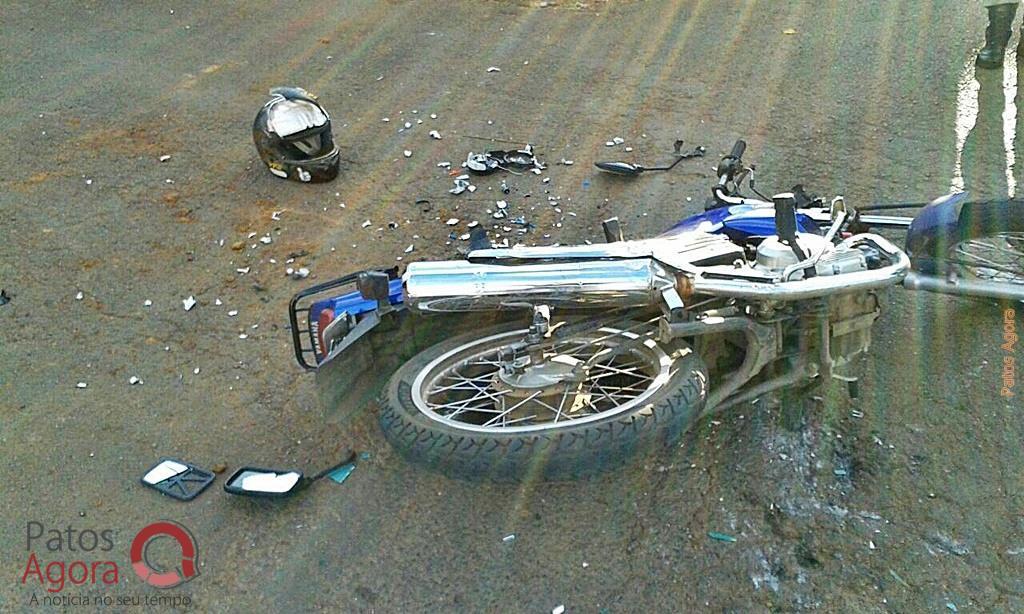 Motociclista morre após colidir em caminhão no bairro Jardim Esperança | Patos Agora - A notícia no seu tempo - https://patosagora.net