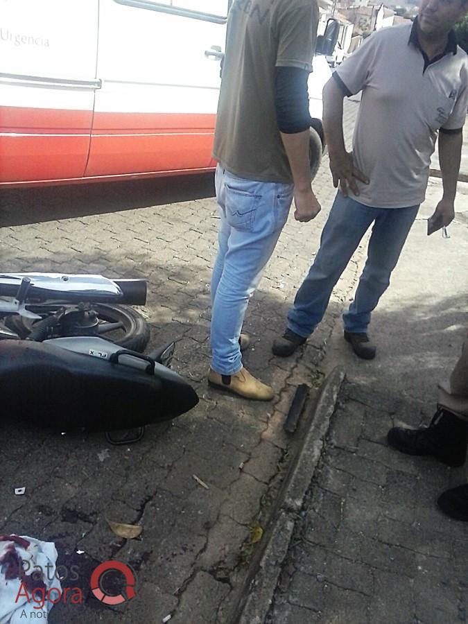 Motociclista fica gravemente ferido após ser atingido por carro na contramão | Patos Agora - A notícia no seu tempo - https://patosagora.net