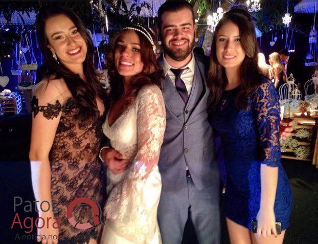 Casamento de Tom Gonçalves e Roberta Almeida conta com vários famosos em Patos de Minas. | Patos Agora - A notícia no seu tempo - https://patosagora.net