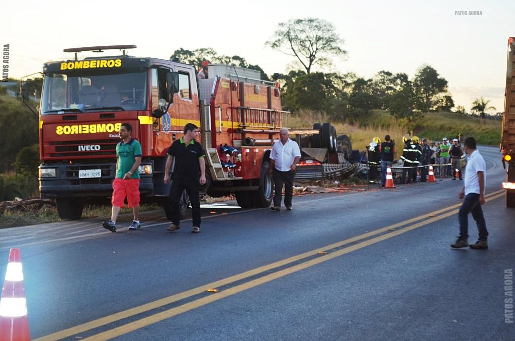 Motorista morre em capotamento na curva do Belvedere na BR-354 próximo de Rio Paranaíba | Patos Agora - A notícia no seu tempo - https://patosagora.net