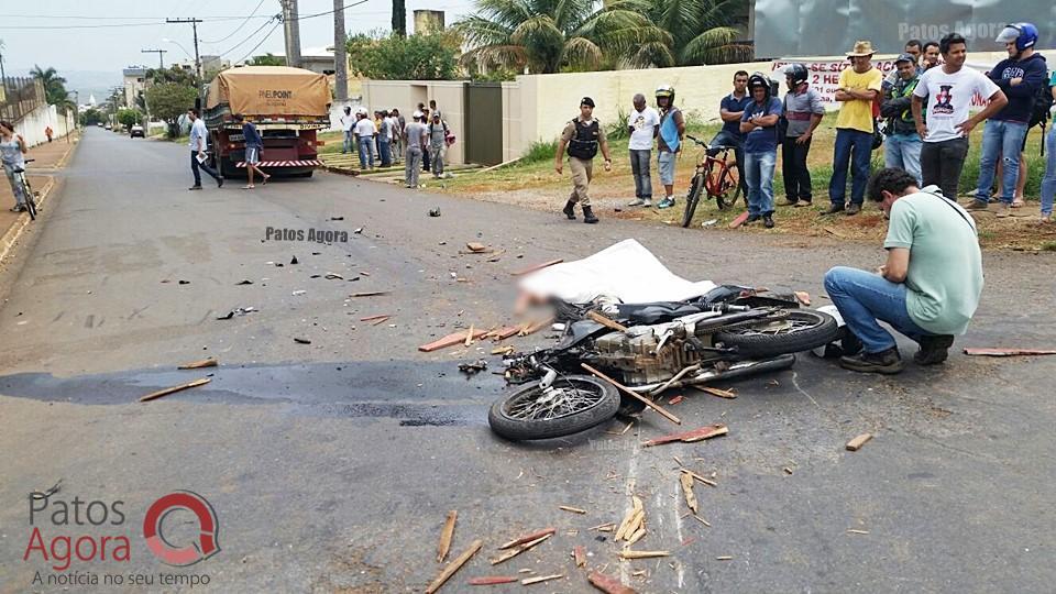 Motociclista morre em grave acidente na Rua Major Gote em frente ao Parque de Exposições | Patos Agora - A notícia no seu tempo - https://patosagora.net