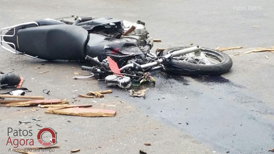 Motociclista morre em grave acidente na Rua Major Gote em frente ao Parque de Exposições | Patos Agora - A notícia no seu tempo - https://patosagora.net