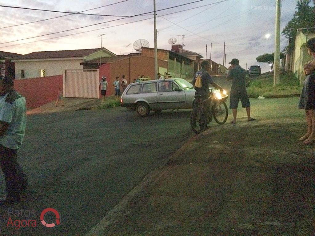 Motorista se descuida e acaba provocando acidente na Rua Potiguares | Patos Agora - A notícia no seu tempo - https://patosagora.net