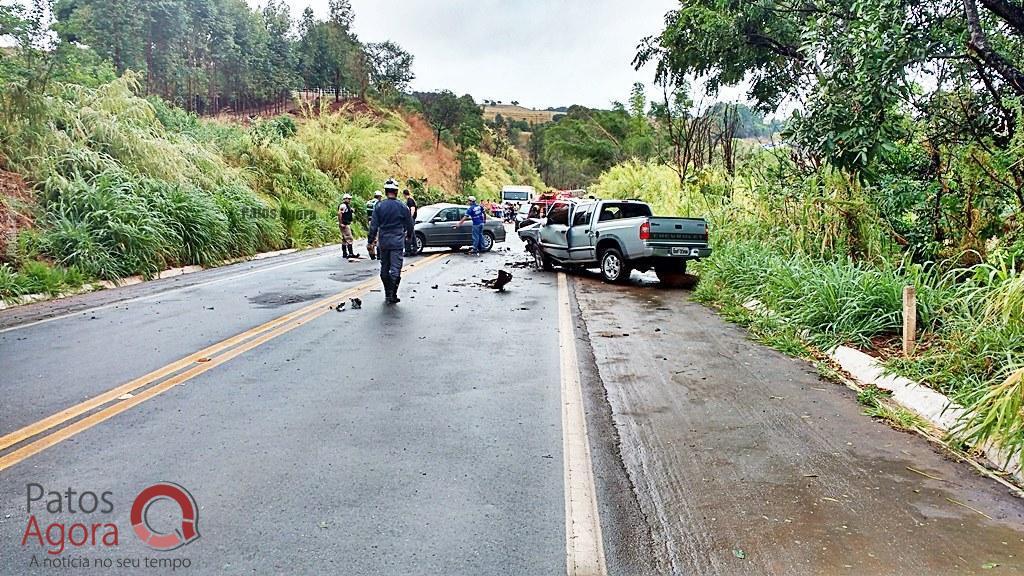 Acidente  grave envolvendo  três veículos com uma vítima fatal na MGC-354 entre Patos de Minas  e Presidente  Olegário. | Patos Agora - A notícia no seu tempo - https://patosagora.net