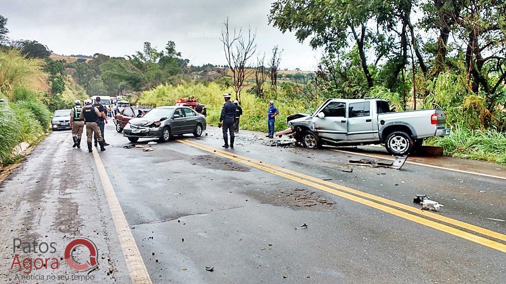 Acidente  grave envolvendo  três veículos com uma vítima fatal na MGC-354 entre Patos de Minas  e Presidente  Olegário. | Patos Agora - A notícia no seu tempo - https://patosagora.net