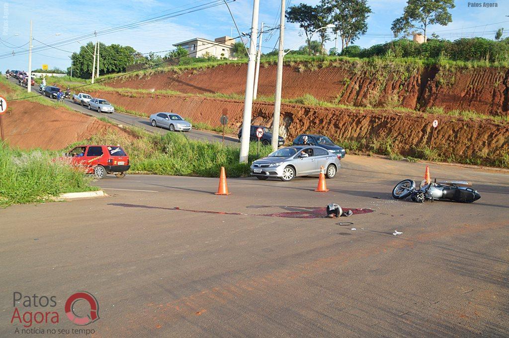 Acidente entre motocicleta e caminhão deixa rapaz gravemente ferido na Av. Fátima Porto | Patos Agora - A notícia no seu tempo - https://patosagora.net